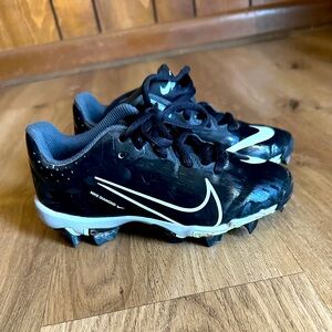 Boys Nike Diamond Cleats
